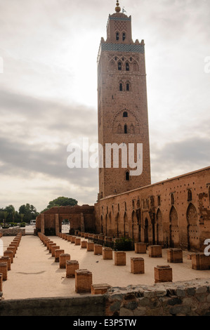 Minarette presso la Moschea di Koutoubia, Marrakech, Marocco Foto Stock