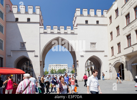 Monaco di Baviera, Karlstor a Karlsplatz (Stachus) - Monaco di Baviera, Germania, Europa Foto Stock