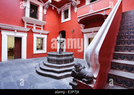 Il Patio della Casa del Alfenique a Puebla, in Messico. Foto Stock