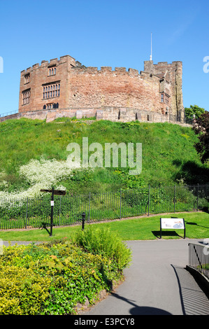 Vista del castello normanno, il Tamworth, Staffordshire, Regno Unito, Europa occidentale. Foto Stock