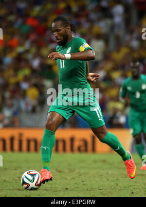 (140624) -- FORTALEZA, Giugno 24, 2014 (Xinhua) -- La Costa d'Avorio è Didier Drogba si rompe durante un gruppo C match tra la Grecia e la Costa d'Avorio del 2014 FIFA World Cup al Estadio Castelao Stadium di Fortaleza, Brasile, 24 giugno 2014. (Xinhua/Cao può)(xzj) Foto Stock
