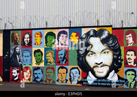 Murale politico di fame-scontrino Francesco Hughes, Falls Road, West Belfast, County Antrim, Irlanda del Nord, Regno Unito. Foto Stock