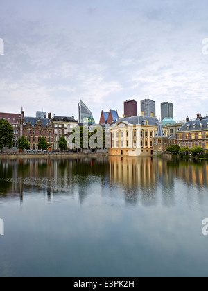 Arte museo Mauritshuis e Het Torentje, Funzionario ufficio del Primo ministro dei Paesi Bassi a til Hofvijver Foto Stock