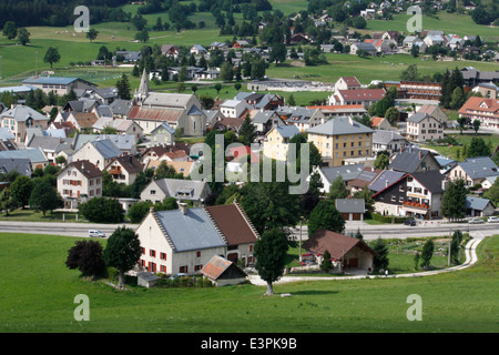 Resort Borgo di Autrans nella nazionale del Parco Naturale del Vercors, Isere, Rhone-Alpes, Francia. Foto Stock
