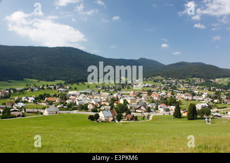 Resort Borgo di Autrans nella nazionale del Parco Naturale del Vercors, Isere, Rhone-Alpes, Francia. Foto Stock