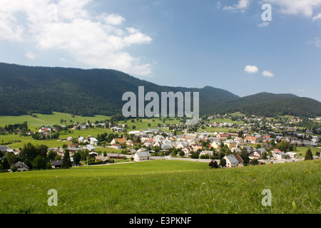 Resort Borgo di Autrans nella nazionale del Parco Naturale del Vercors, Isere, Rhone-Alpes, Francia. Foto Stock