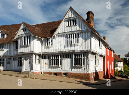 Regno Unito Inghilterra, Suffolk, Lavenham, Piazza del Mercato, la Guildhall di Corpus Christi Foto Stock