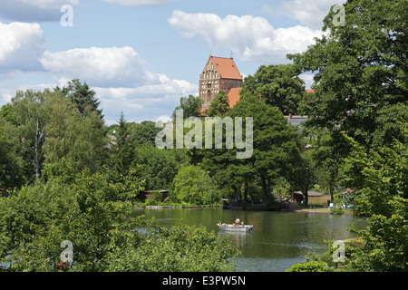 La chiesa, Stadtsee (Città Lago), Lychen, Uckermark, Brandeburgo, Germania Foto Stock