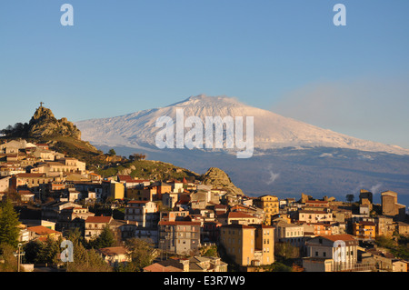 L'Etna vista da Cesarò, tramonto, Messina, Sicilia, Italia, Europa Foto Stock