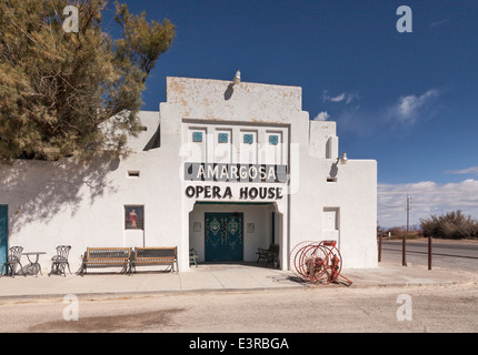 Il Amargosa Opera House e l'Hotel. Death Valley Junction, California, USA. Foto Stock