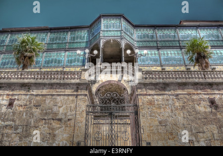 La Casa Lis è un palazzo modernista di Salamanca costruito sul vecchio tratto del muro della città, dove il Museo di Art Nouveau Foto Stock