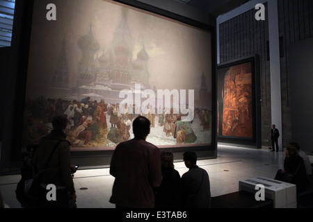 Pittura intitolata "L' abolizione della servitù in Russia nel 1861' dal ciclo "slavo di Epic per artista Alfons Mucha. Foto Stock