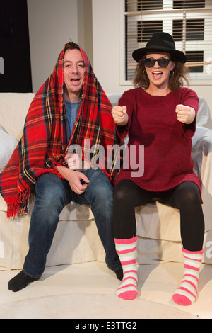 Alexander Neal e Emily Plumtree in 'My ragazza 2' da Barrie Keefe presso la Old Red Lion theatre pub di Islington, Londra Foto Stock