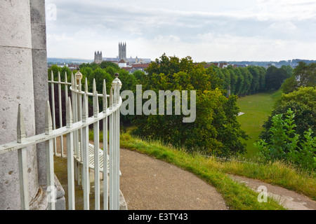 Canterbury da Dane John mound gardens Foto Stock