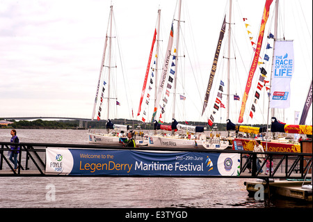 Clippers dal 2013-14 il giro del mondo in barca a vela ormeggiata presso il Lough Foyle Marina, Derry, Londonderry, Irlanda del Nord Foto Stock