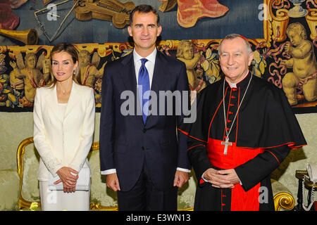 Città del Vaticano, Italia. Il 30 giugno, 2014. Udienza con il Santo Padre Francesco per il re e la regina di Spagna Felipe VI e Letizia - Pietro Parolin Credito: Davvero Facile Star/Alamy Live News Foto Stock