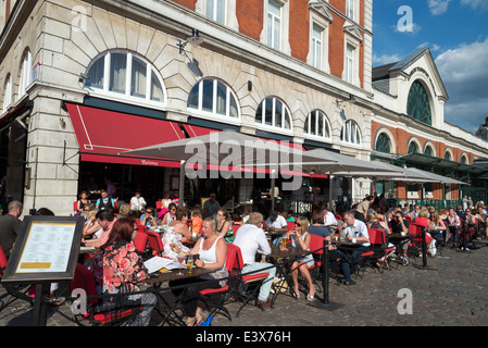 Ristorante Tuttons in Covent Garden di Londra, Inghilterra, Regno Unito Foto Stock