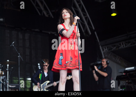 Westport House,Westport,l'Irlanda,29 giugno 2014,Sophie Ellis Bexter suona dal vivo presso il Westport Festival il 29 giugno Foto Stock