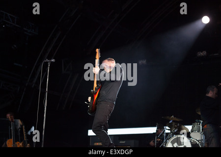 Westport House,Westport,l'Irlanda,29 giugno 2014,Bryan Adams si esibisce dal vivo a Westport Festival il 28 giugno Foto Stock