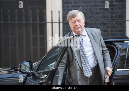 Londra, Regno Unito. 1 Luglio, 2014. Ministri di arrivare a Downing Street a Londra per il settimanale riunione del gabinetto. Nella foto: KENNETH CLARKE MP - Ministro senza portafoglio. © Lee Thomas/ZUMA filo/ZUMAPRESS.com/Alamy Live News Foto Stock
