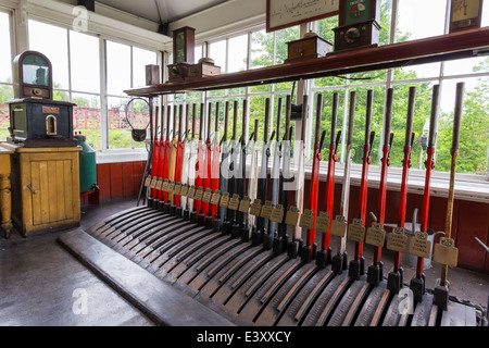 Treno la casella Segnale a vivere Beamish Open Air Museum Foto Stock