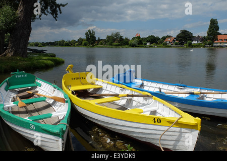 Gite in barca sul lago a Thorpeness nel Sussex East Anglia England Foto Stock