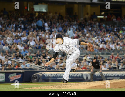 Il Bronx, NY, STATI UNITI D'AMERICA. Il 28 giugno, 2014. Masahiro Tanaka (Yankees), 28 giugno 2014 - MLB : Masahiro Tanaka dei New York Yankees in azione durante il Major League Baseball gioco contro i Boston Red Sox allo Yankee Stadium nel Bronx, NY, STATI UNITI D'AMERICA. © AFLO/Alamy Live News Foto Stock