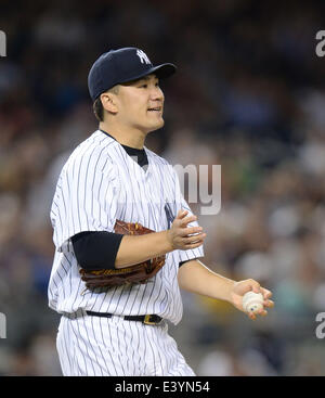 Il Bronx, NY, STATI UNITI D'AMERICA. Il 28 giugno, 2014. Masahiro Tanaka (Yankees), 28 giugno 2014 - MLB : Masahiro Tanaka dei New York Yankees in azione durante il Major League Baseball gioco contro i Boston Red Sox allo Yankee Stadium nel Bronx, NY, STATI UNITI D'AMERICA. © AFLO/Alamy Live News Foto Stock