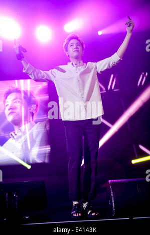 Hong Kong, Cina. Il 28 giugno, 2014. Corea del Sud cantante Hong Ki Lee incontra i suoi fan a Hong Kong in Cina il sabato 28 giugno, 2014. © TopPhoto/Alamy Live News Foto Stock