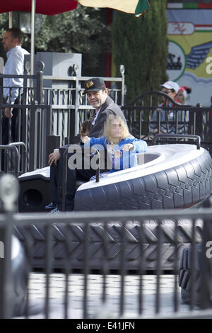 Vince Vaughn trascorre la giornata con la sua famiglia a Disneyland con: Vince Vaughn dove: Los Angeles, California, Stati Uniti quando: 18 Dic 2013 Foto Stock