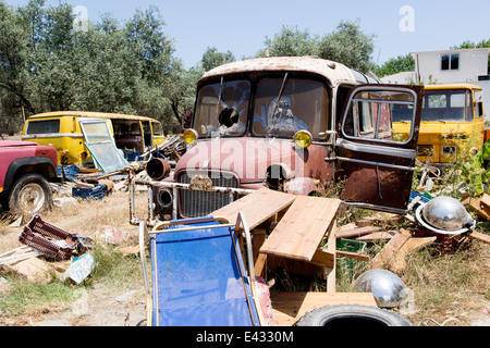 Auto Scrapyard Lindos Rodi Grecia Foto Stock