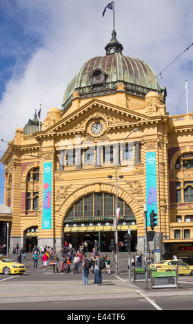 Finders street stazione ferroviaria, Melbourne, Victoria, Australia Foto Stock