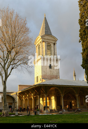 Torre della Giustizia (Palazzo Topkapi) ad Istanbul in Turchia Foto Stock