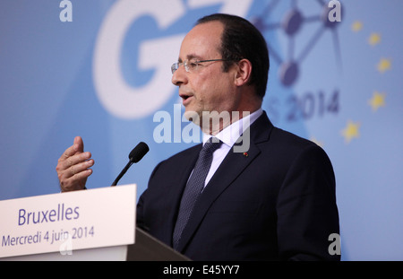 François Hollande, Presidente francese, DÀ UNA CONFERENZA STAMPA AL VERTICE DEL G7 A BRUXELLES 2014 Foto Stock