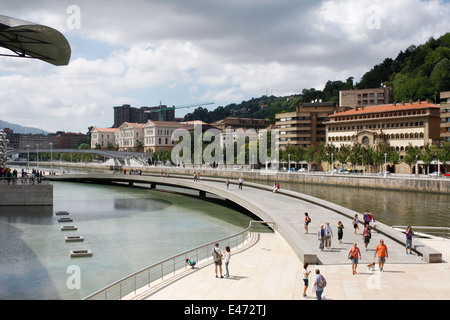 Museo Guggenheim, Bilbao, Bilbo, Biscaye, Paesi Baschi, Spagna. Foto Stock