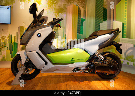 Berlino, Germania, BMW Scooter elettrico C evoluzione Foto Stock