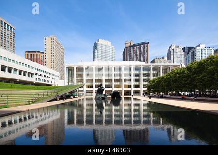 New York City - 22 Giugno: Paolo Milstein Piscina e terrazza presso il Lincoln Center di New York il 22 giugno 2013 Foto Stock