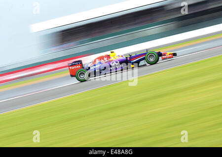 Silverstone, UK. Il 5 luglio 2014. Daniel Ricciardo (AUS), la Red Bull Racing, presso il British Grand Prix F1. Foto Stock