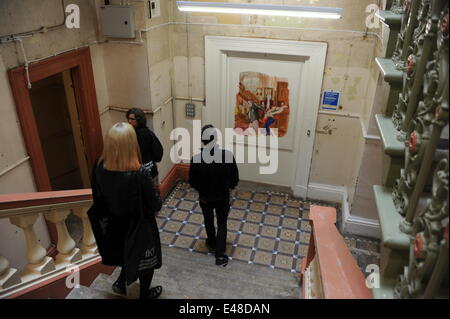 Liverpool, Regno Unito. 3 Luglio, 2014. Peter Wachtler, Untitled 2013 situato in un vano scala all'interno della vecchia scuola per ciechi venue. Credito: David Colbran/Alamy Live News Foto Stock