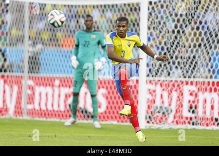 Rio de Janeiro, Brasile. Il 26 giugno, 2014. Frickson Erazo (ECU) Calcio/Calcetto : Coppa del Mondo FIFA Brasile match tra Ecuador e in Francia al Maracana stadium di Rio de Janeiro in Brasile . Credito: AFLO/Alamy Live News Foto Stock