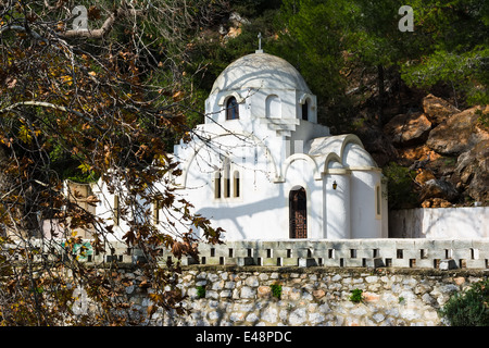 Una piccola chiesa greco ortodossa in Poros Island in Grecia Foto Stock