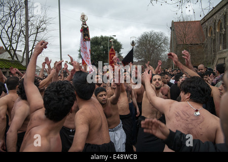 Shia lutto durante il decimo Muharram a Tooting Londra sud Foto Stock