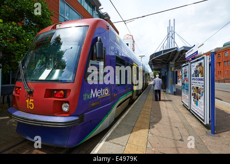 St George Stazione della metropolitana alla fermata del tram Bilston Street Wolverhampton West Midlands, Regno Unito Foto Stock