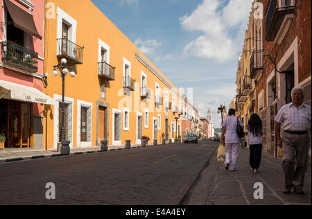 Scena di strada, città di Puebla, Puebla, Messico, America del Nord Foto Stock
