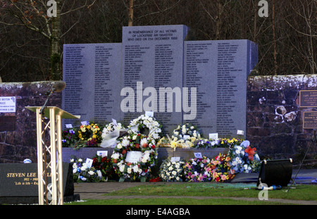 Appena prima che il venticinquesimo anniversario memoriale di servizio di Lockerbie disastro aereo al Giardino della Rimembranza a Lockerbie. Foto Stock