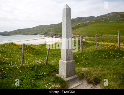 Memoriale al naufragio vittime del Annie Jane 1853 su Vatersay Isle of Barra, Ebridi Esterne, Scozia Foto Stock