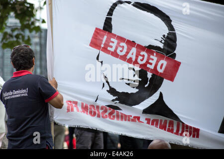 Tour de France Fase tre: Anti-François Hollande protesta a Londra Foto Stock