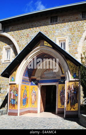 Il mosaico ingresso all'antico Monastero di Kykkos nei Monti Troodos Cipro Foto Stock