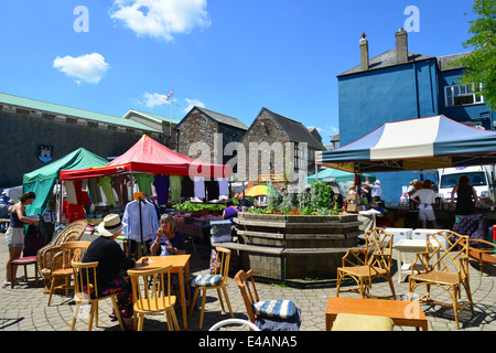 Piazza del Mercato, Totnes, a sud del distretto di prosciutto, Devon, Inghilterra, Regno Unito Foto Stock