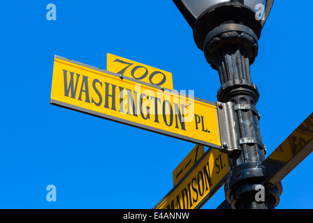 Un cartello stradale per Washington Place in Mount Vernon Distretto di Baltimora, Maryland, Stati Uniti d'America Foto Stock